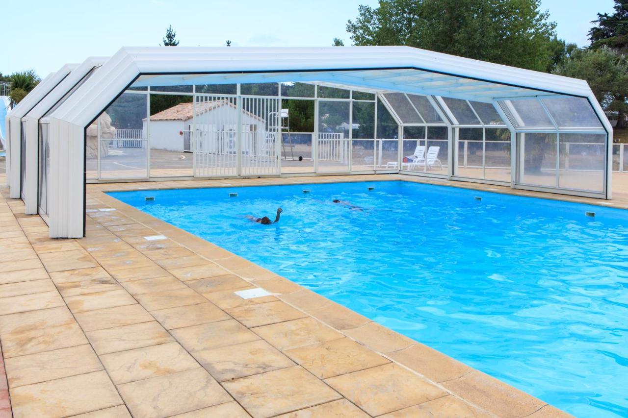 Domaine Du Collet**** Hotel Villeneuve-en-Retz Bagian luar foto